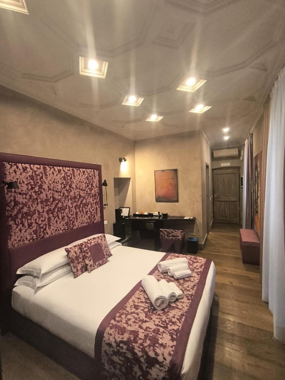Pantheon Luxury Pensión