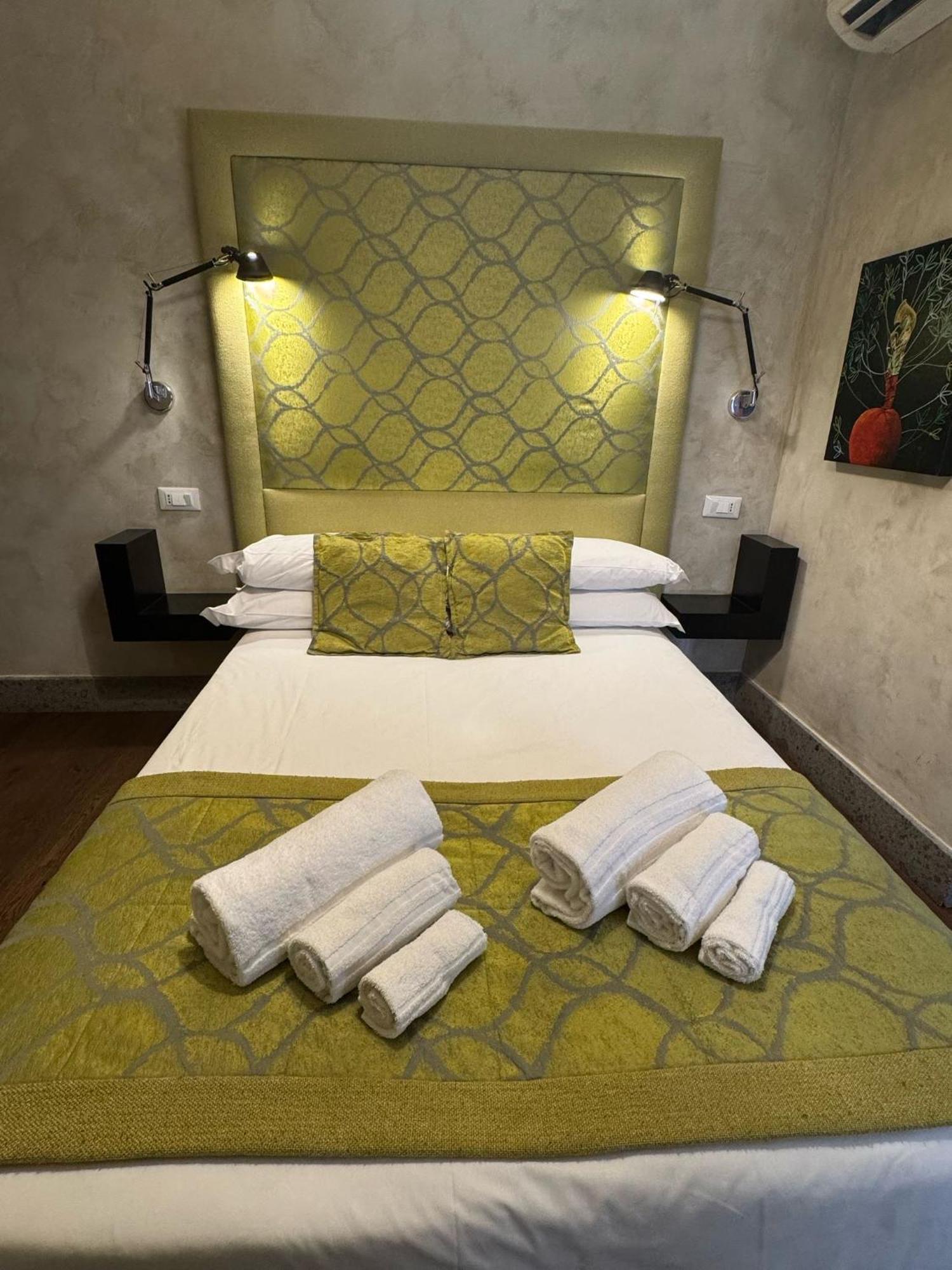 Pensión Pantheon Luxury